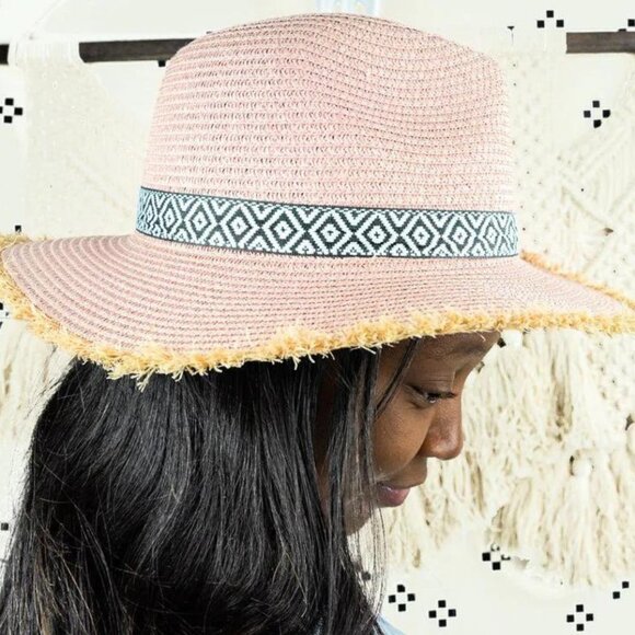 Womens Pink Straw Hat Wide Brim Frayed Edge Tribal Band Beach Sun Hat NWT - Picture 2 of 4